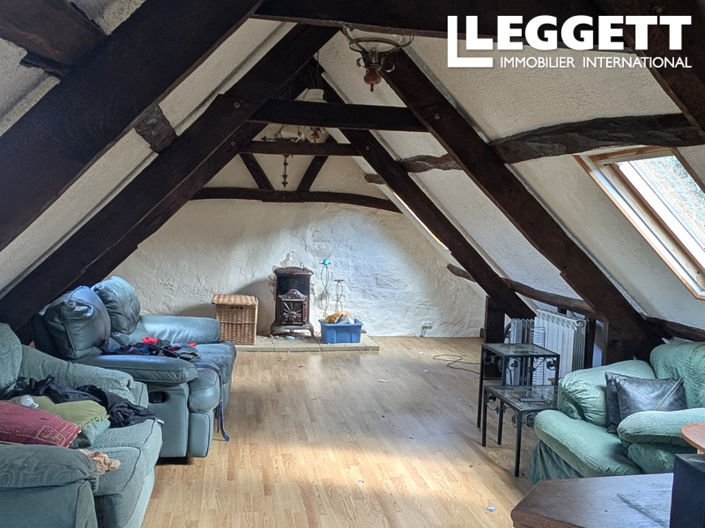 Image No.10-3 Bed House for sale