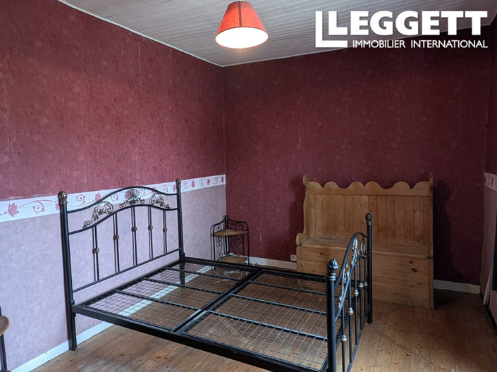 Image No.8-3 Bed House for sale