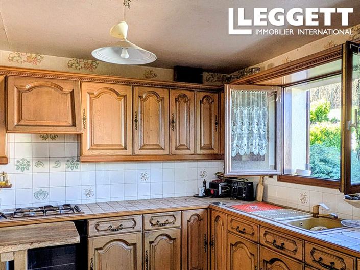 Image No.8-3 Bed House for sale