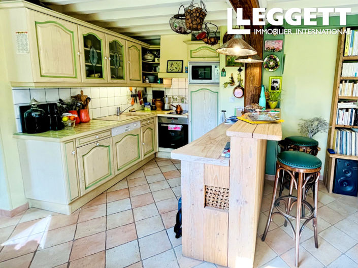 Image No.9-2 Bed House for sale