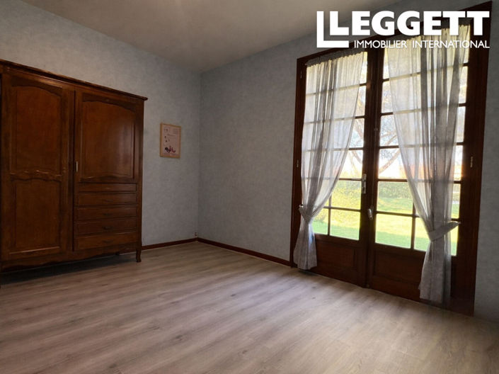 Image No.7-3 Bed House for sale