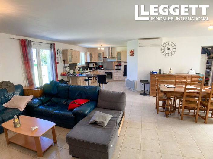 Image No.6-3 Bed House for sale