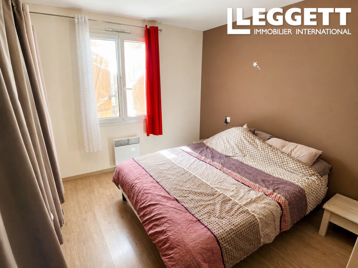 Image No.6-3 Bed House for sale