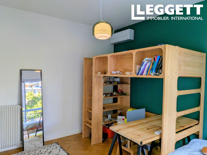 Image No.9-2 Bed Apartment for sale