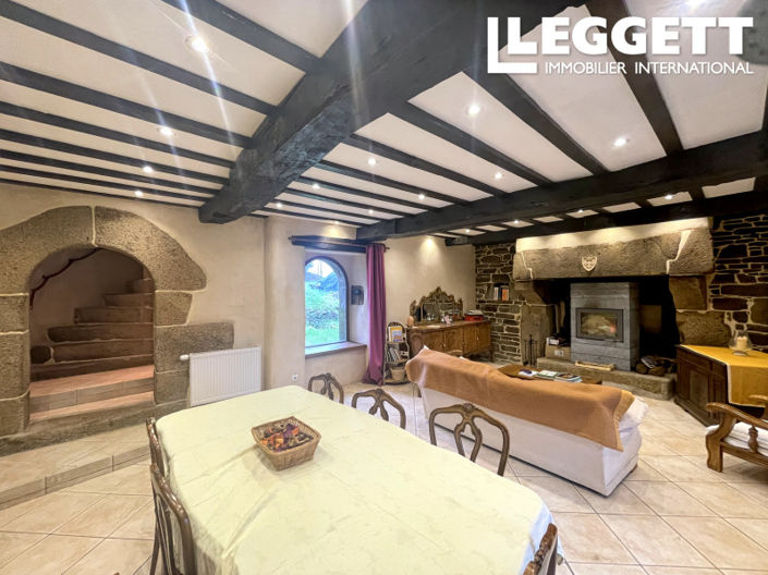 Image No.3-6 Bed House for sale