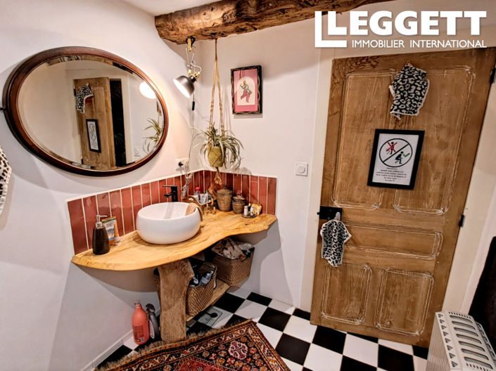 Image No.10-2 Bed House for sale