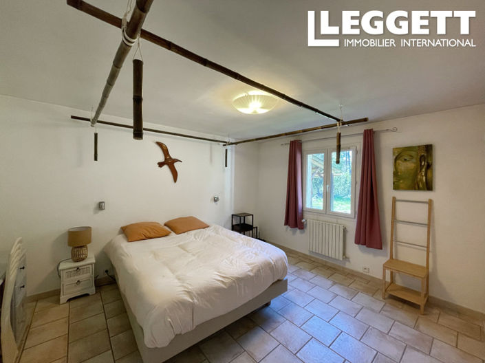 Image No.9-4 Bed House for sale