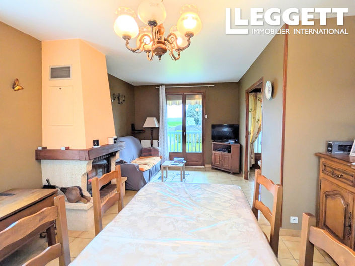 Image No.4-2 Bed House for sale