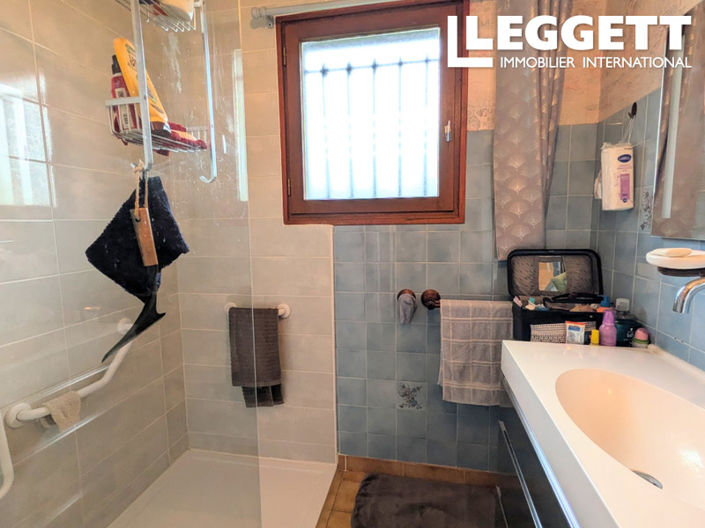 Image No.7-2 Bed House for sale