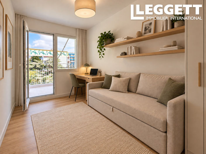 Image No.9-2 Bed Apartment for sale