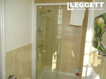 ahr0chm6ly9jzg4uagvzdglhlmltbw8vaw1hz2uvvevom