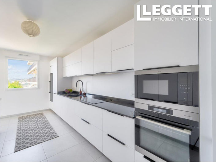 Image No.5-5 Bed Apartment for sale