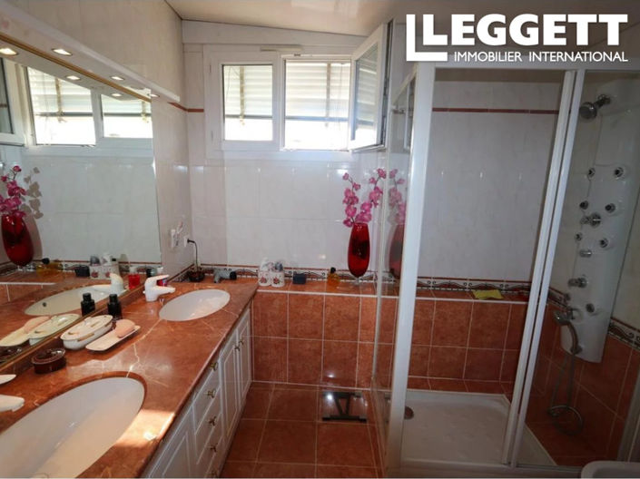 Image No.4-1 Bed House for sale