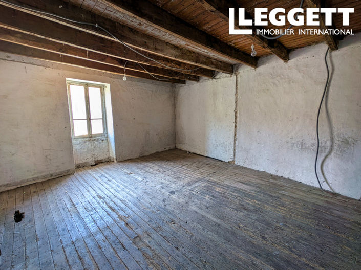 Image No.4-2 Bed House for sale