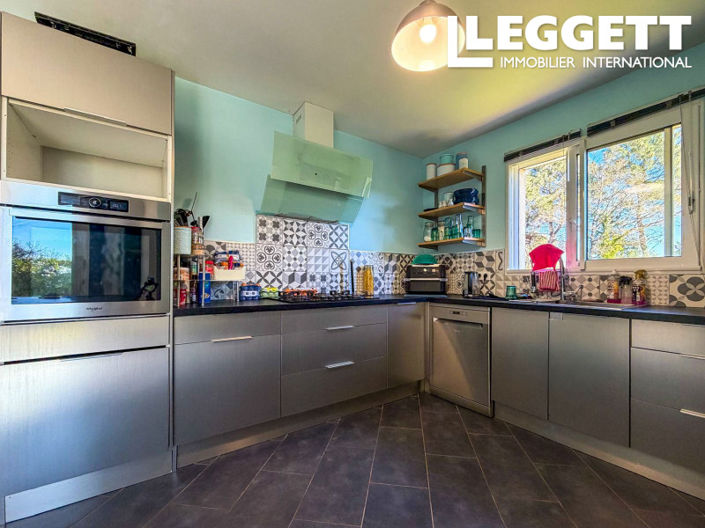 Image No.6-4 Bed House for sale