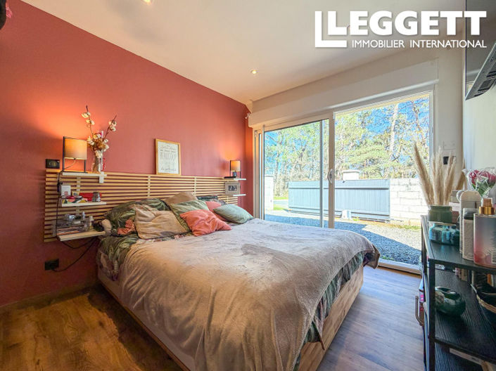 Image No.7-4 Bed House for sale