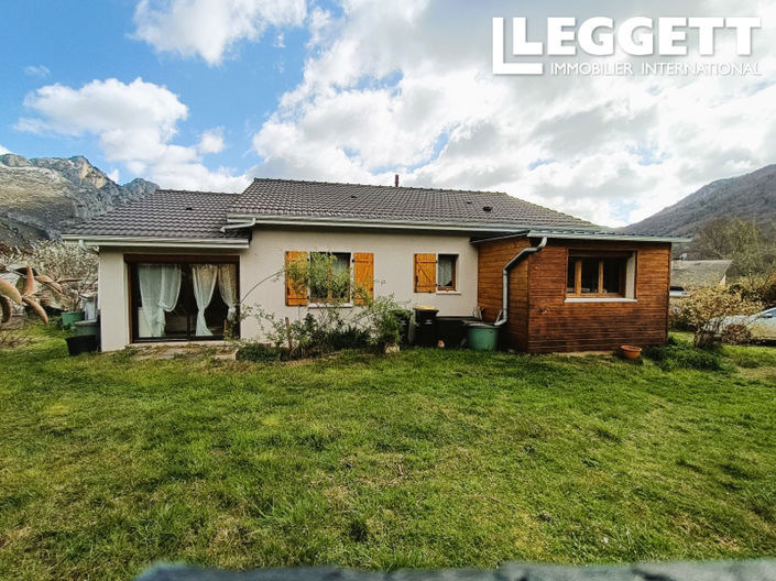 Image No.2-3 Bed House for sale