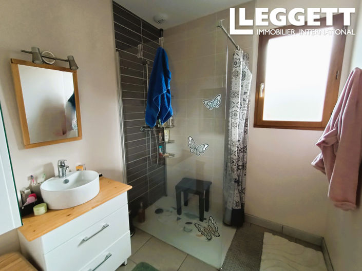 Image No.5-3 Bed House for sale