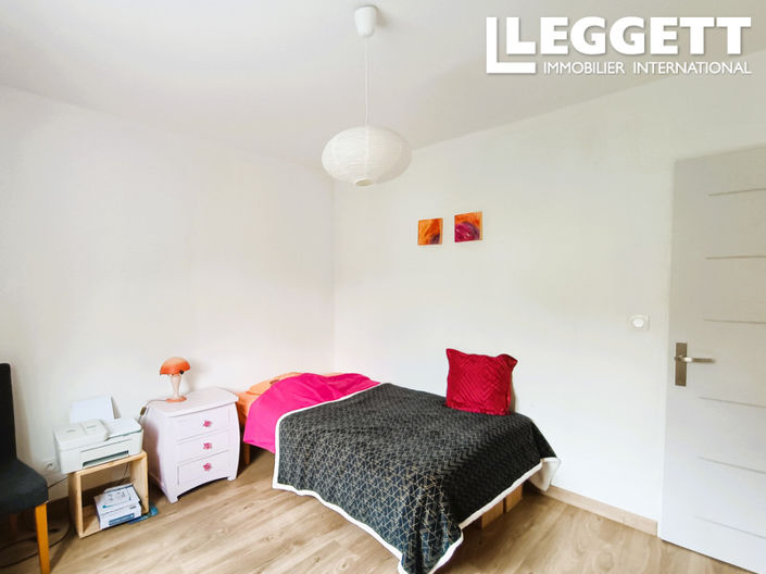 Image No.7-3 Bed House for sale