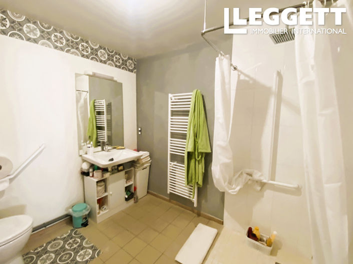 Image No.6-3 Bed House for sale