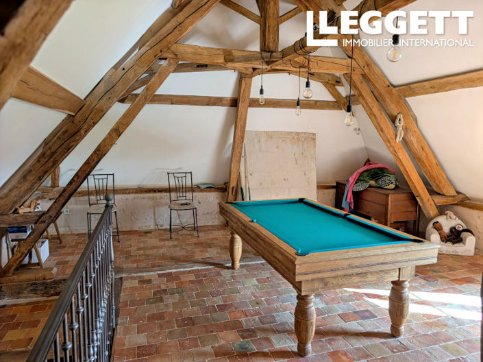 Image No.6-6 Bed House for sale