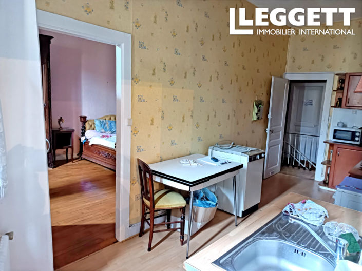 Image No.8-5 Bed House for sale