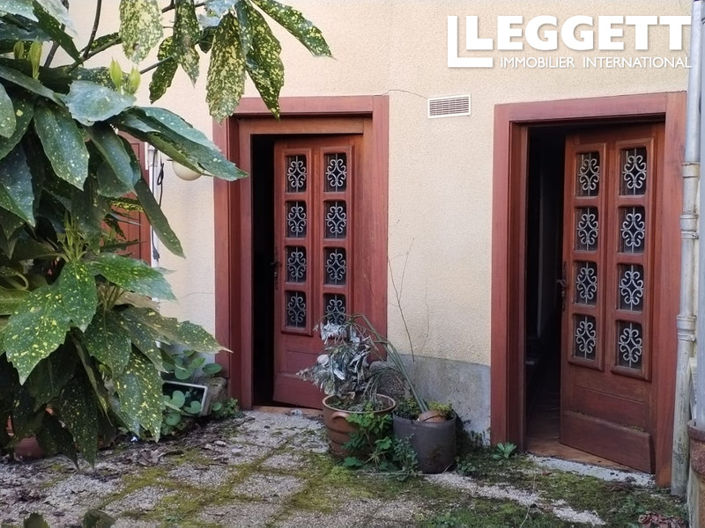 Image No.9-5 Bed House for sale