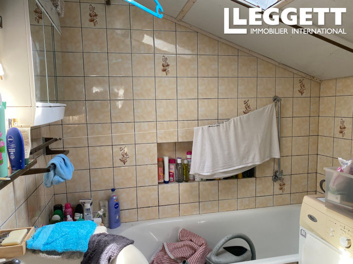 Image No.7-2 Bed House for sale