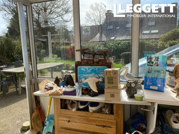 ahr0chm6ly9jzg4uagvzdglhlmltbw8vaw1hz2uvvevom