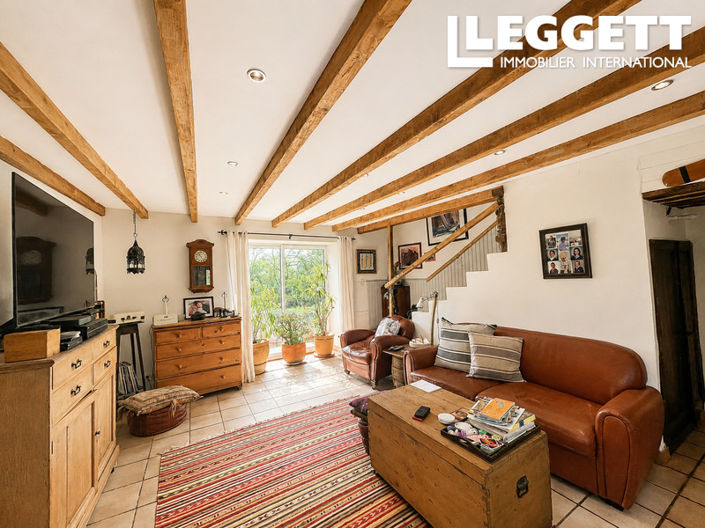 Image No.6-2 Bed House for sale