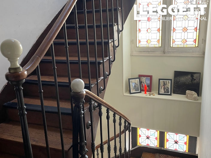 Image No.7-6 Bed House for sale