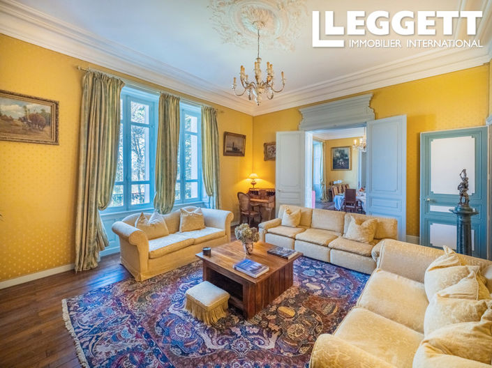 Image No.3-12 Bed Chateaux for sale