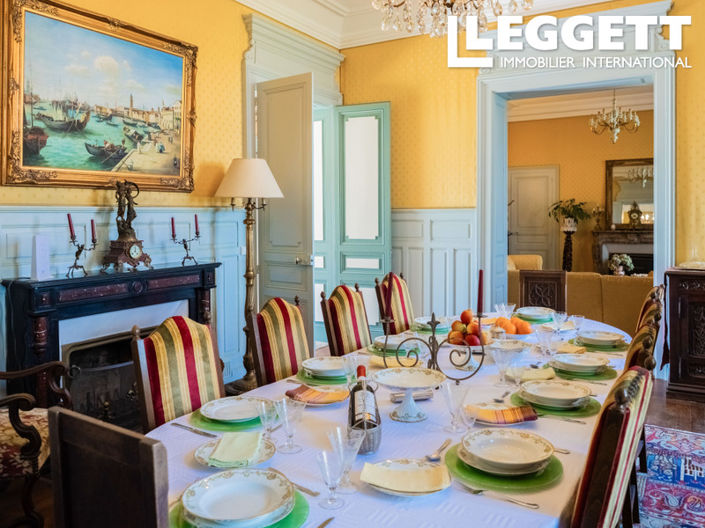 Image No.4-12 Bed Chateaux for sale