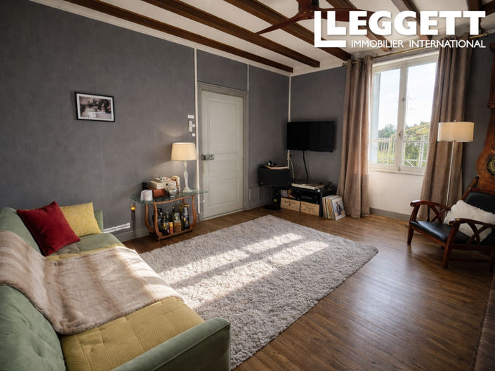 Image No.5-2 Bed House for sale