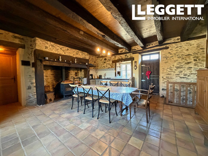 Image No.6-3 Bed House for sale