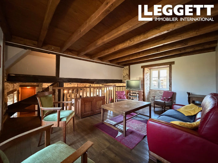 Image No.8-3 Bed House for sale