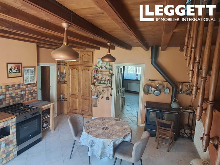 Image No.5-6 Bed House for sale