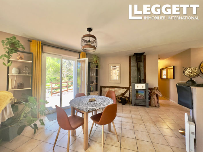 Image No.6-3 Bed House for sale