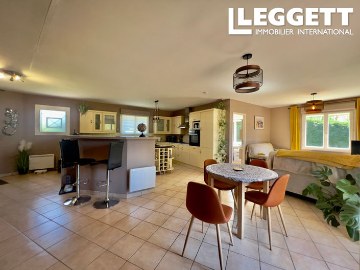 Image No.7-3 Bed House for sale