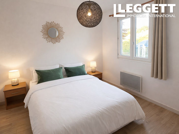 Image No.9-3 Bed House for sale