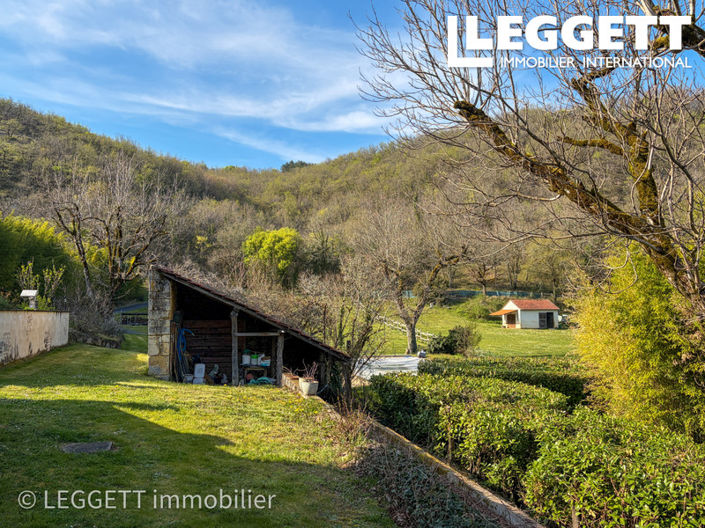 Image No.6-9 Bed House for sale