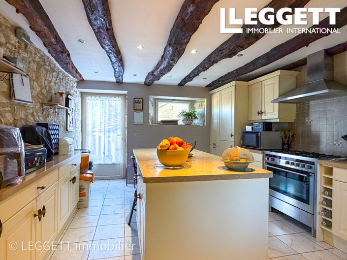 Image No.9-9 Bed House for sale