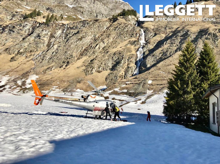 Image No.10-8 Bed House for sale