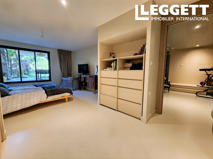 Image No.7-4 Bed House for sale