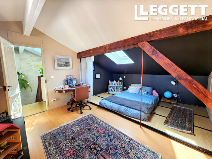 Image No.9-4 Bed House for sale