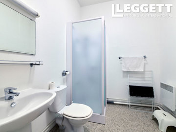 ahr0chm6ly9jzg4uagvzdglhlmltbw8vaw1hz2uvvevom