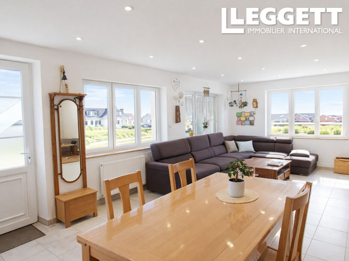 Image No.2-Maison de 4 chambres à vendre à Saint-Marcouf