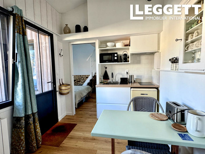 Image No.8-3 Bed House for sale