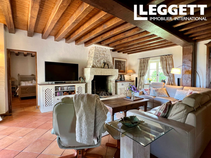 Image No.6-5 Bed House for sale