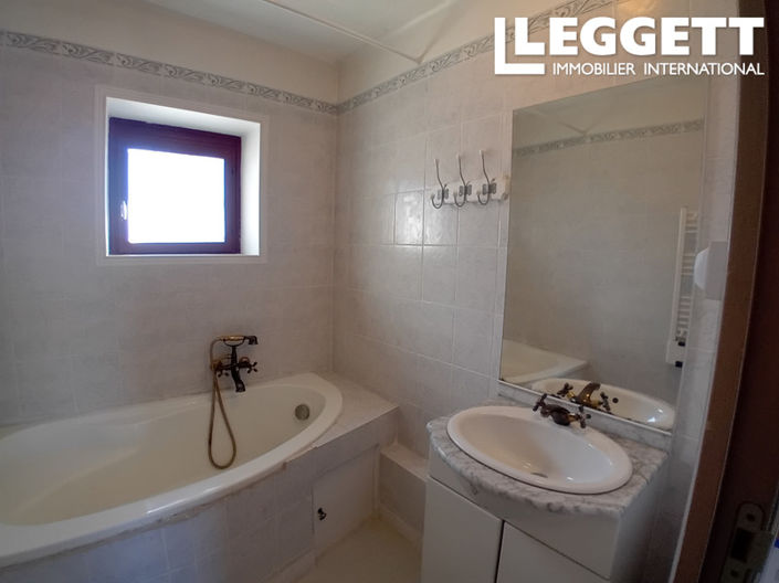 Image No.9-Maison de 2 chambres à vendre à Deux-Sevres